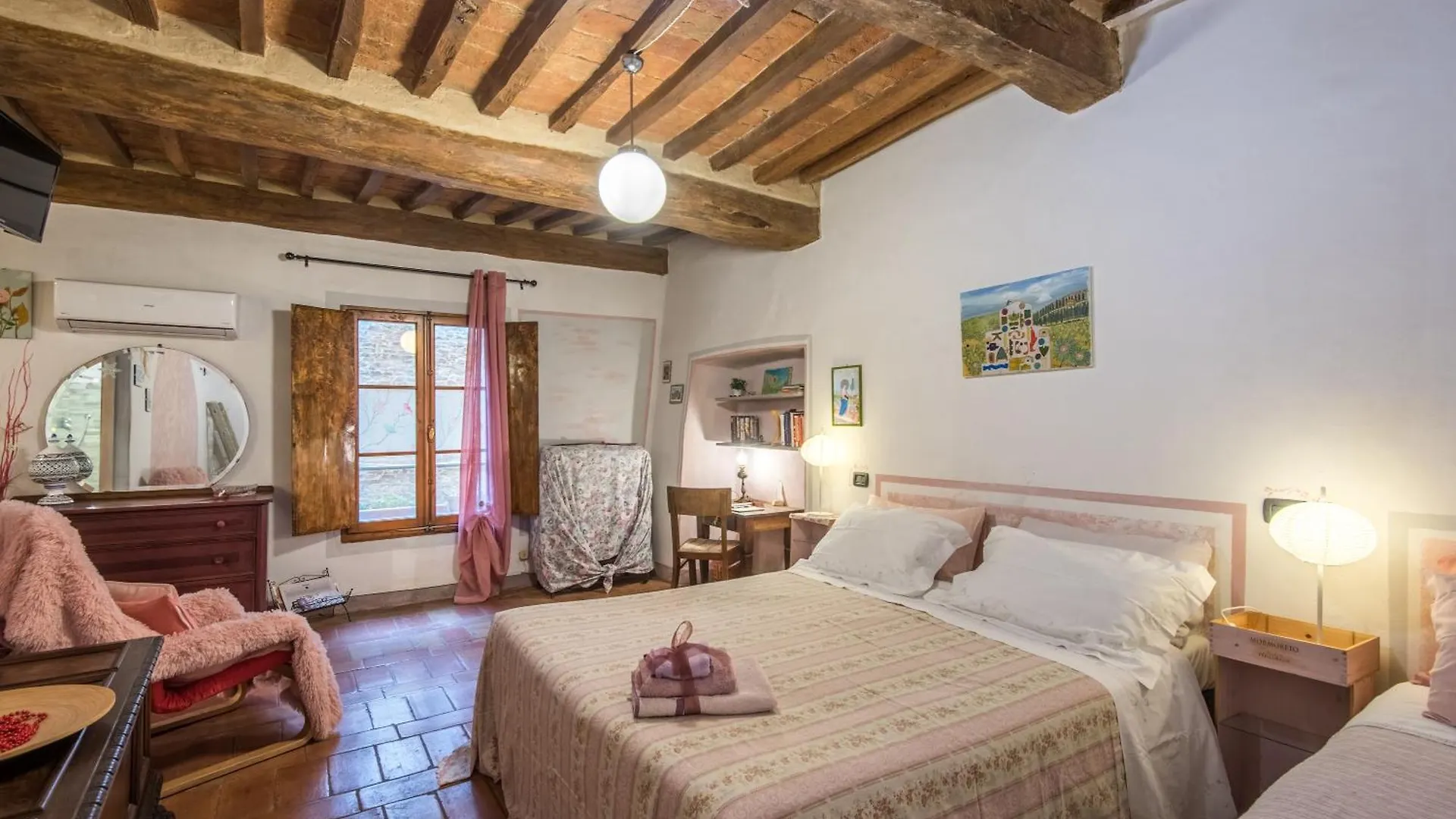 La Casa Gialla Di Buonconvento 0*,  Italia