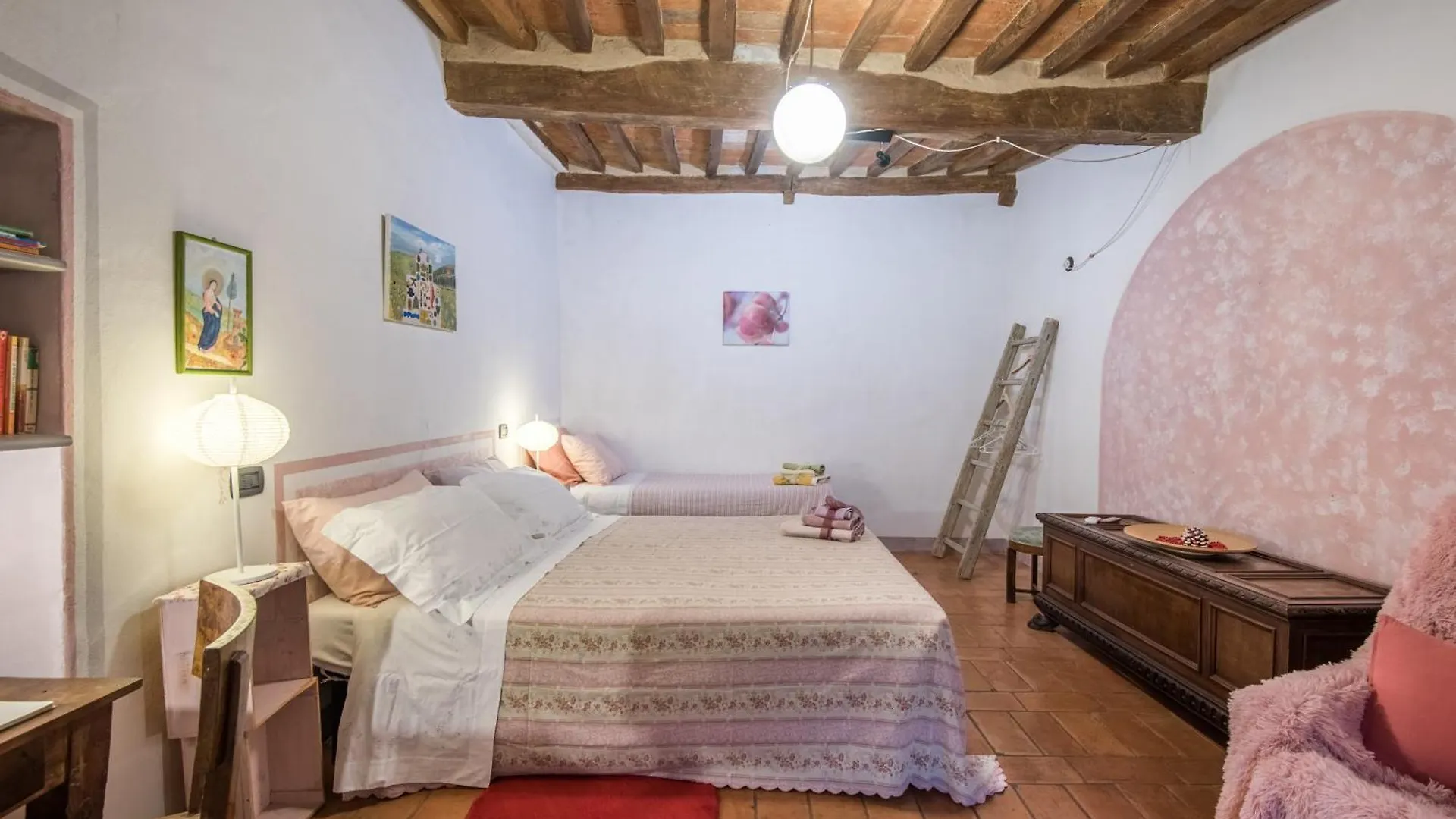 Holiday home La Casa Gialla Di Buonconvento Italy