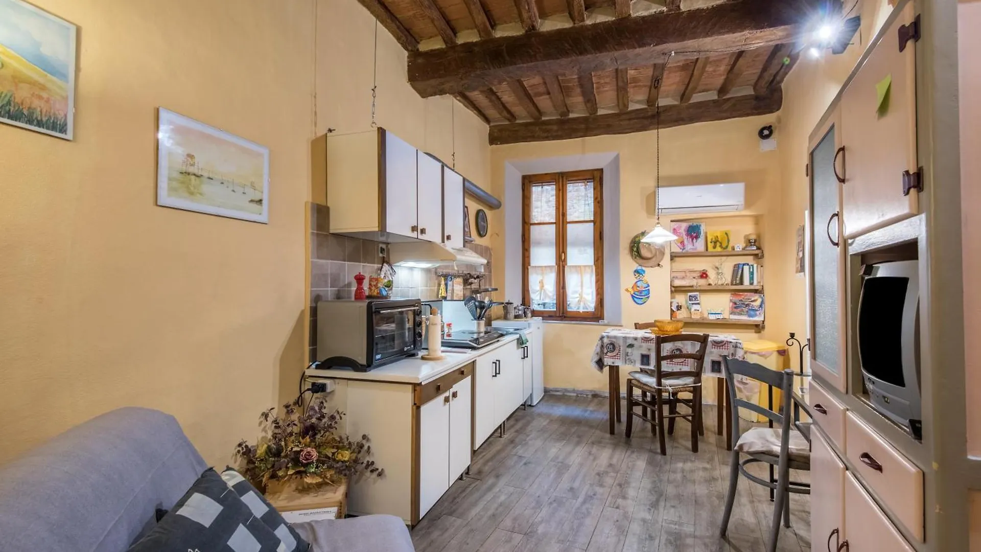 Holiday home La Casa Gialla Di Buonconvento